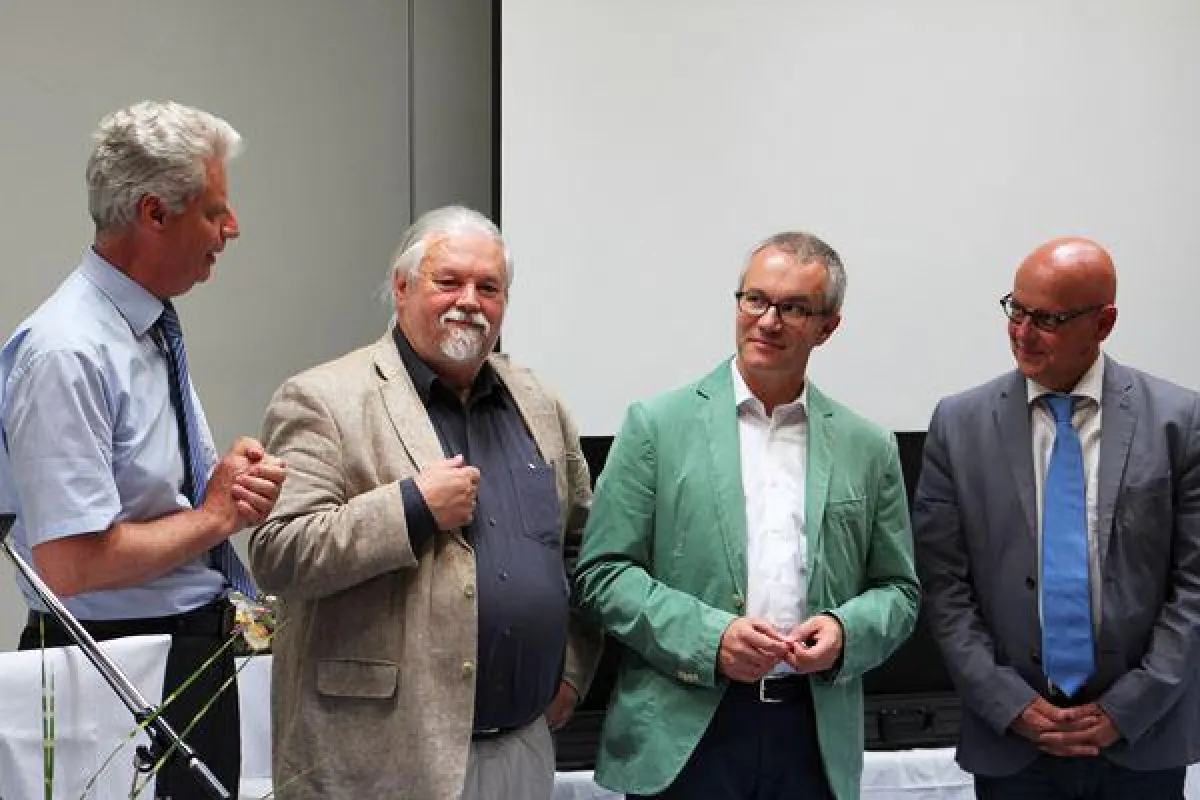 (v. li.): Jörg Munk, Wolfgang Közle,sein Nachfolger Manfred Kohler und Markus Wursthorn