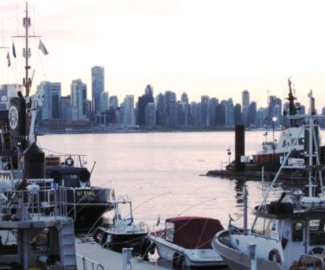 Vancouver ist gut erreichbar, aber weit genug weg, um anstrengend zu sein. © ec.se GmbH