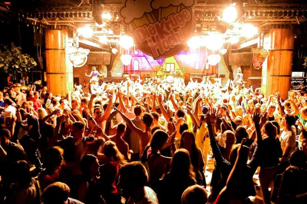 Bild: JAM! Reisen startet mit Partyreisen durch