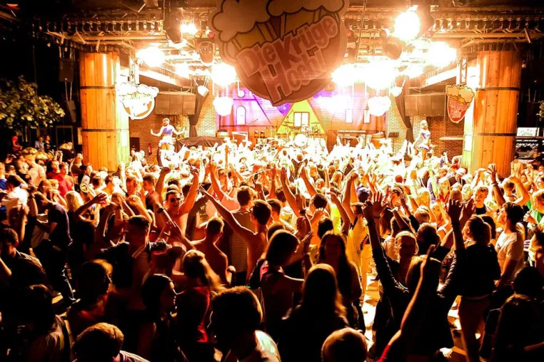 JAM! Reisen startet mit Partyreisen durch Bild: JAM! Reisen startet mit Partyreisen durch