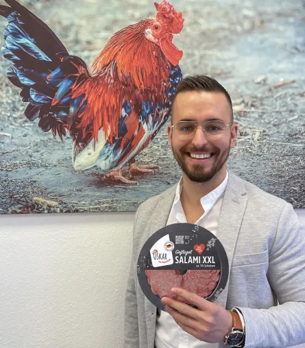 Bild: Er ist es uns wert: Oskar - der Bruderhahn und die Produkte hinter dem Namen