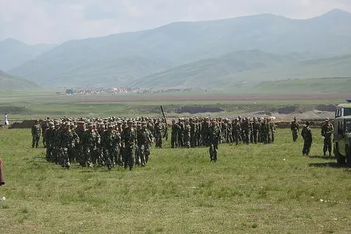 Tibeter in Tibet leben unter Terror - Zwei Tibeterinnen in der Gegend von Ngaba beschossen Bild: Tibeter in Tibet leben unter Terror - Zwei Tibeterinnen in der Gegend von Ngaba beschossen
