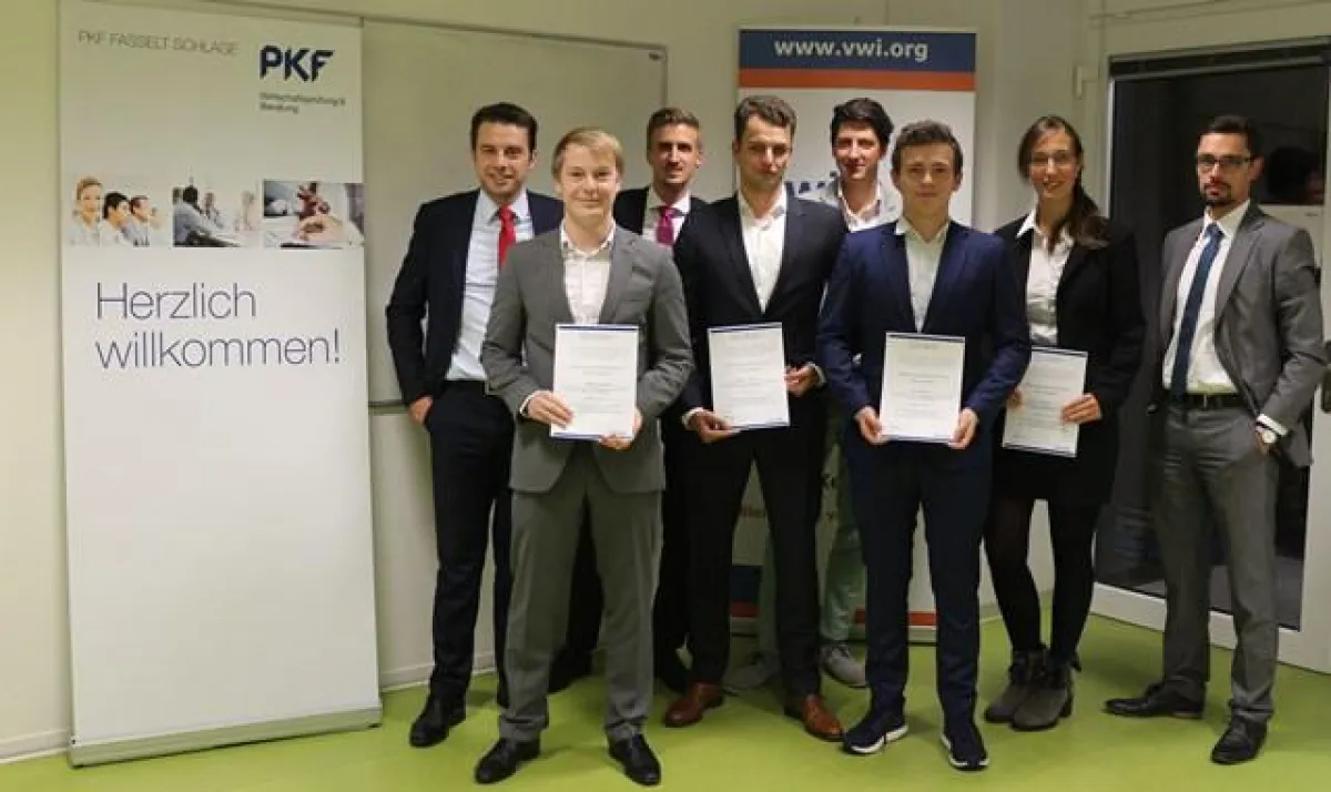 Siegerteam der TIMES-Vorrunde in Aachen mit den Juroren von PKF Fasselt Schlage