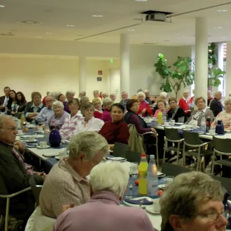 Bild: Kaffeeklatsch bei der Volksbank Mönchengladnach