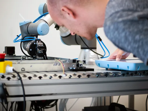 Bild: Whitepaper: So geht Automatisierung - Robotik für Ihr Unternehmen