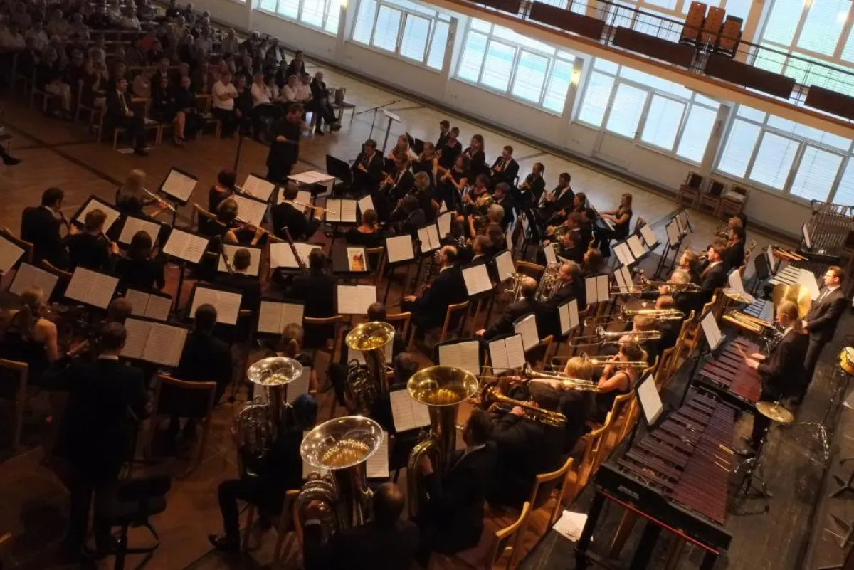 Die westfälische Bläserphilharmonie Westfalen Winds beim Galakonzert am 04.06.2017