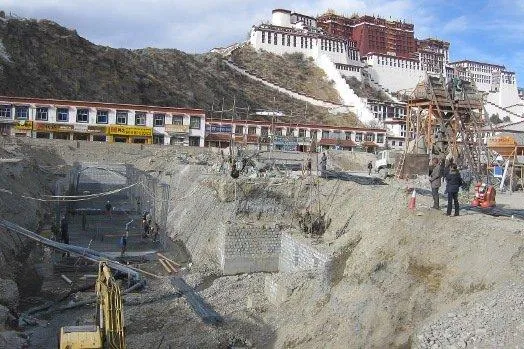 Bild: Der Potala Palast – der Inbegriff der tibetischen Identität ist in Gefahr