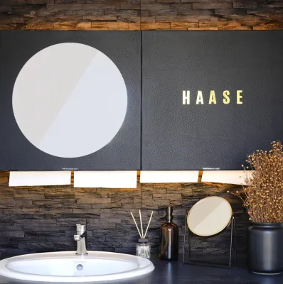 Bild: Lübecker Designer bringt Luxus-Toilettenwagen an die entlegensten Eventlocations