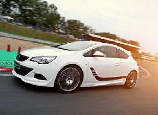 Bild: Sondermodell Irmscher Opel Astra GTC Turbo i 1400