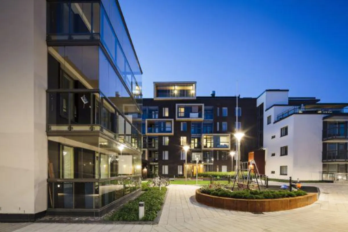 Lumon - Balkonfassade