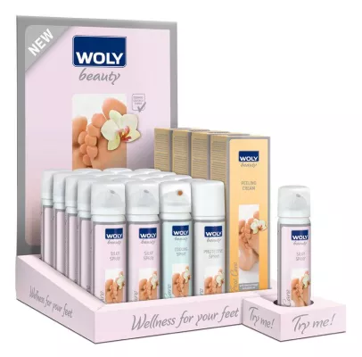 Bild: Woly pflegt die Füße