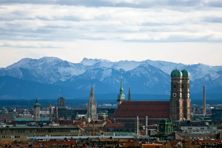 Bild: Driving Home for Business: Was Facharbeiter aus dem Ausland nach München zieht
