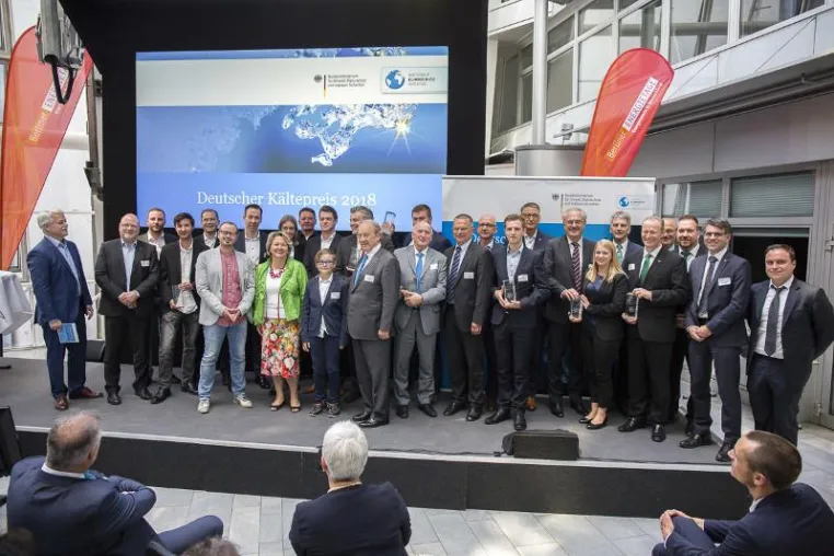 Klimafreundliche Kältetechnik: Bundesumweltministerin Svenja Schulze verleiht Deutschen Kältepreis 2018 Bild: Klimafreundliche Kältetechnik: Bundesumweltministerin Svenja Schulze verleiht Deutschen Kältepreis 2018