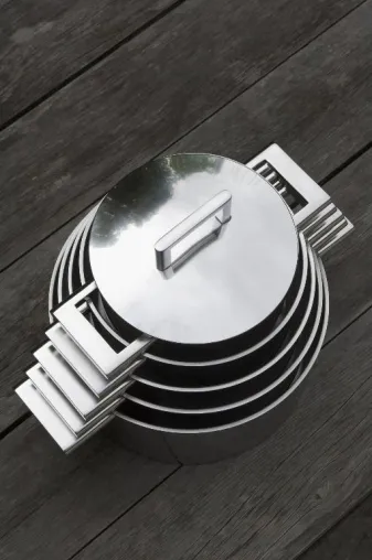 Bild: Für jeden Topf gibt es den passenden Deckel - neue Geschenke von Demeyere bei VAN LISTEN Hochzeitstisch