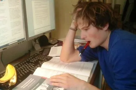 Bild: Student_innen aufgepasst