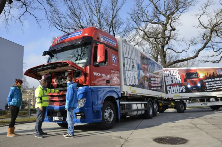 Bild: WECK+POLLER investiert in neuen Fahrschul-LKW