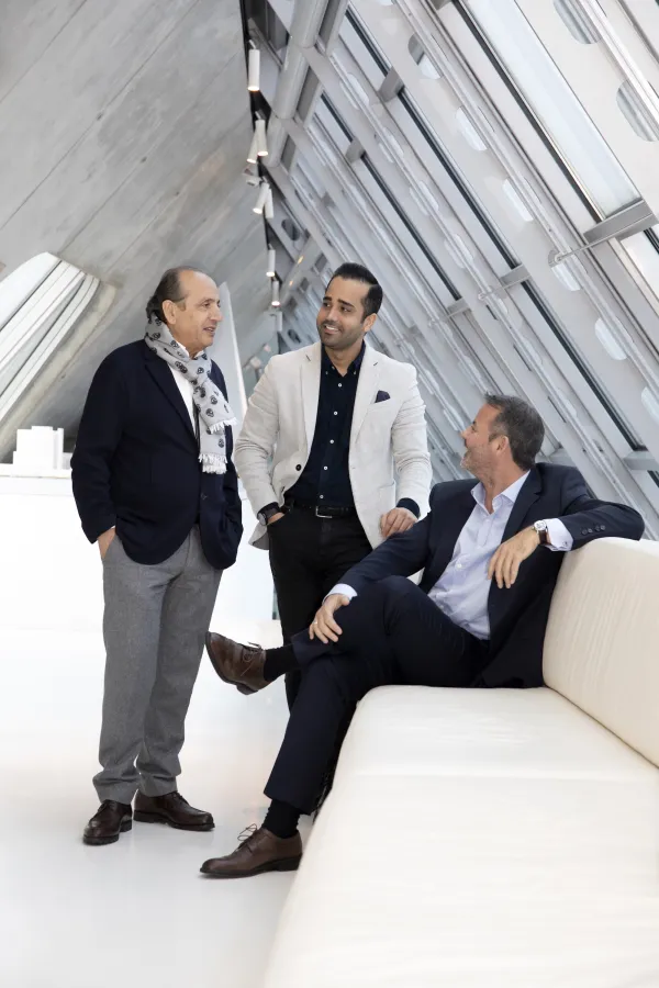 Hadi Teherani Solar Geschäftsführung: Hadi Teherani, Thomas Münzel, Payam Hazin