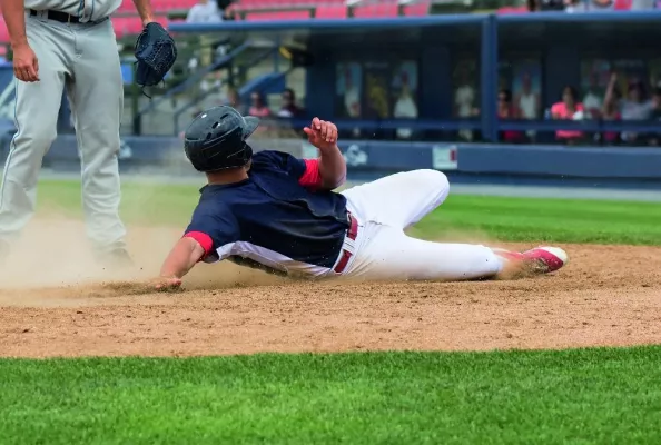 Neuentwicklung für Baseball-Felder: tegra-Spezialbelag schafft es bei Europameisterschaft bis ins Finale Bild: Neuentwicklung für Baseball-Felder: tegra-Spezialbelag schafft es bei Europameisterschaft bis ins Finale