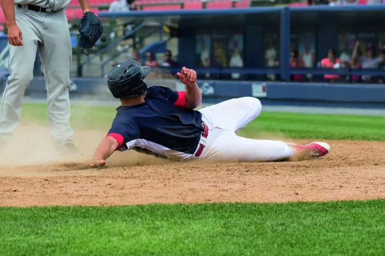 Neuentwicklung für Baseball-Felder: tegra-Spezialbelag schafft es bei Europameisterschaft bis ins Finale Bild: Neuentwicklung für Baseball-Felder: tegra-Spezialbelag schafft es bei Europameisterschaft bis ins Finale