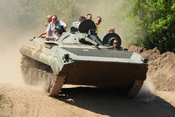 Tag der offenen Tür im Offroadkessel Landsberg Bild: Tag der offenen Tür im Offroadkessel Landsberg