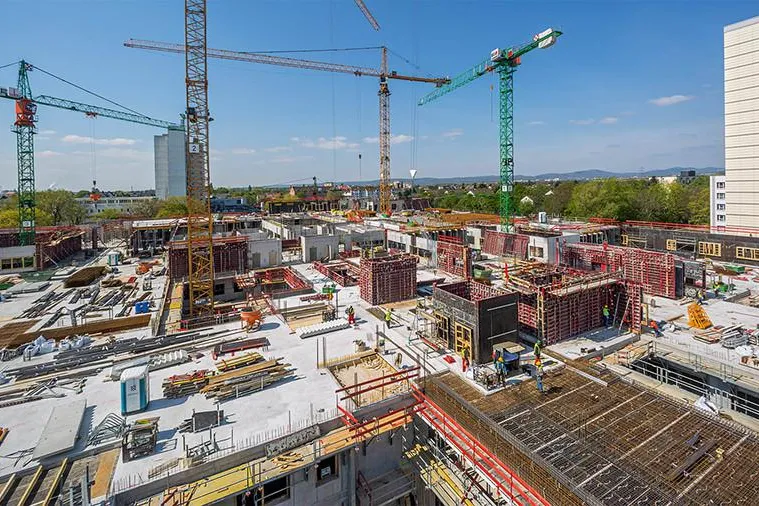 Bild: Arbeitssicherheit und Montagegeschwindigkeit im Einklang