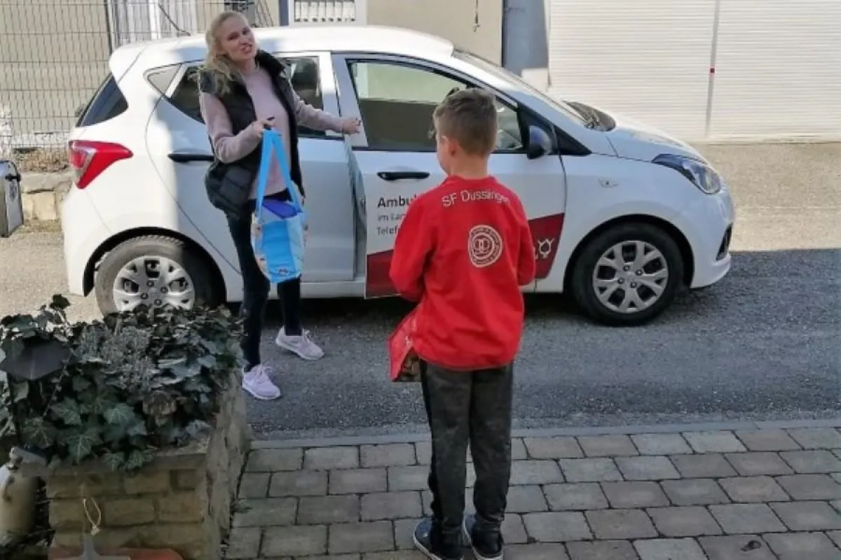 Kein professioneller Lieferdienst, aber auch auf vier Rädern.