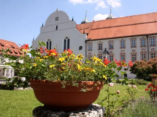 Vorankündigung - Benediktbeurer Ehemaligentreffen am 28. Mai 2011 Bild: Vorankündigung - Benediktbeurer Ehemaligentreffen am 28. Mai 2011