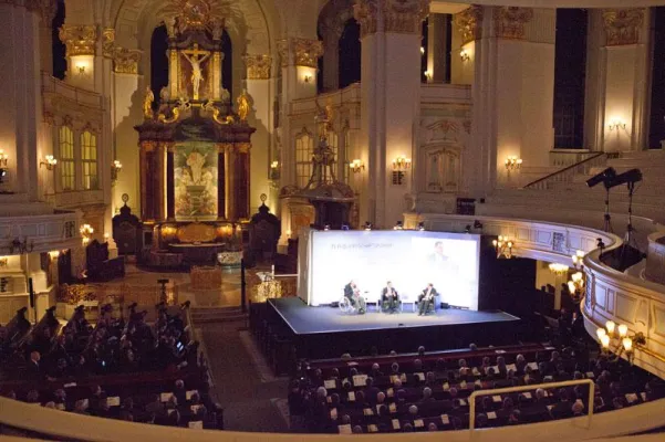 Bild: deutschewerbewelt stattet „Zeit Wirtschaftsforum“ aus