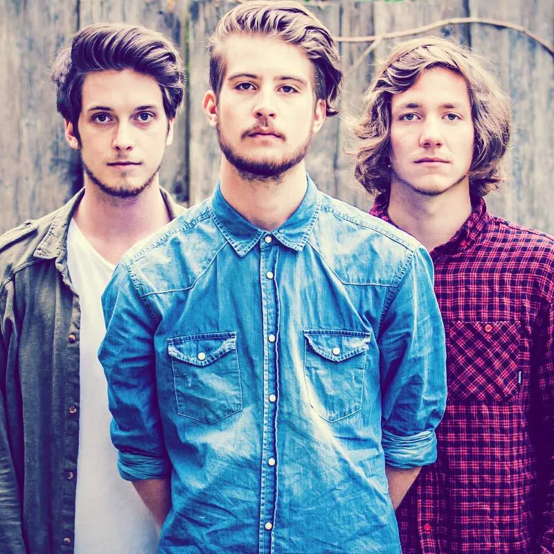 v. links n. rechts: Florian Meindl (Drums), Dominic Muhrer (Vocals, Guitar), Markus Christ (Bass)