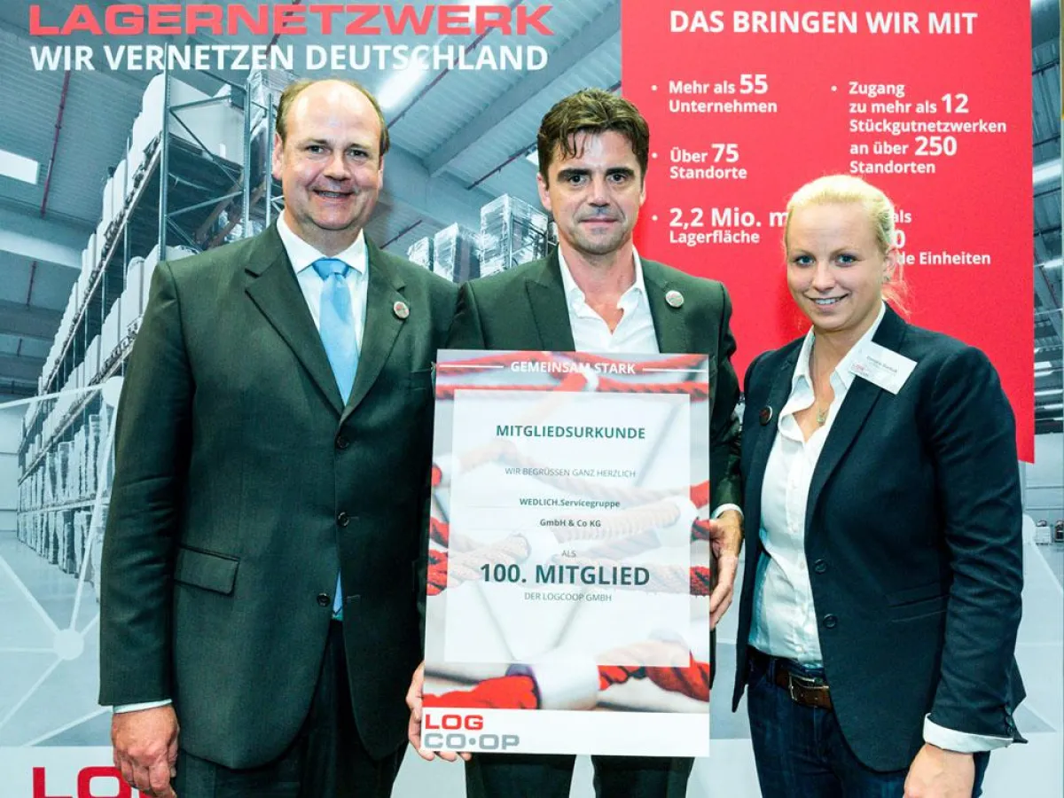 Marc Possekel (l.) und Daniela Guckuk begrüßen Christian Wedlich im Netzwerk.