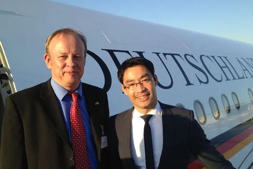 Erpwerk CEO Ulf Klarmann mit Bundesminister Dr. Rösler in Israel Bild: Erpwerk CEO Ulf Klarmann mit Bundesminister Dr. Rösler in Israel