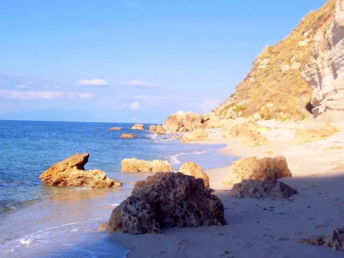Bild: Hostels am Strand für Sommerurlaub