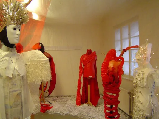 Noch Freie Plätze zur Erlangung der Fachhochschulreife für angehende Designer Bild: Noch Freie Plätze zur Erlangung der Fachhochschulreife für angehende Designer