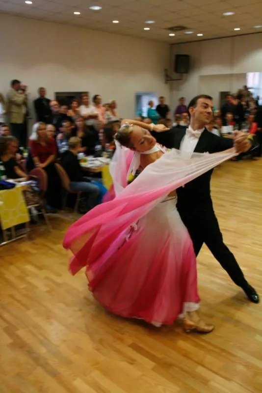 Oliver Bauduin und Raphaela Edeler sind Landesmeister der Standardtänze 2009