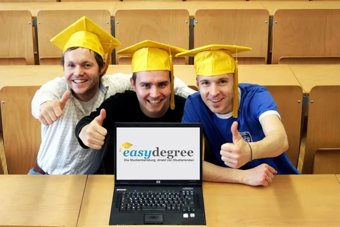 Bild: StudentInnen bewerten ihr Studium