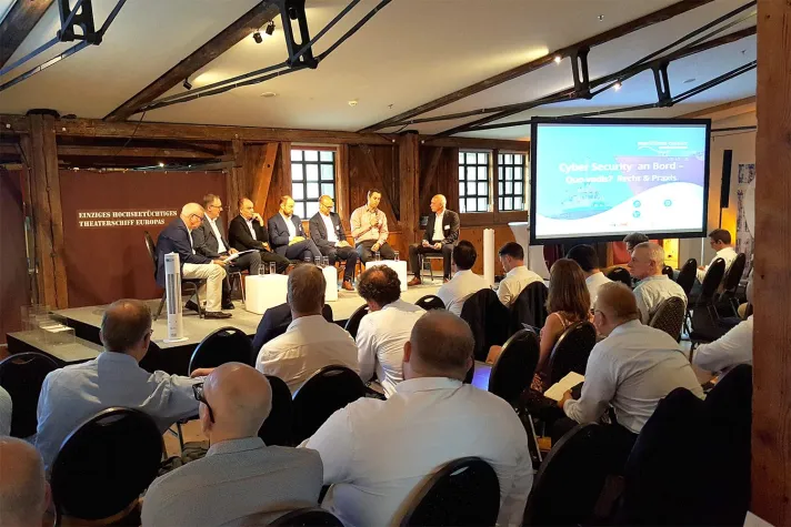 Bild: Branchendialog zu Cyber Security an Bord