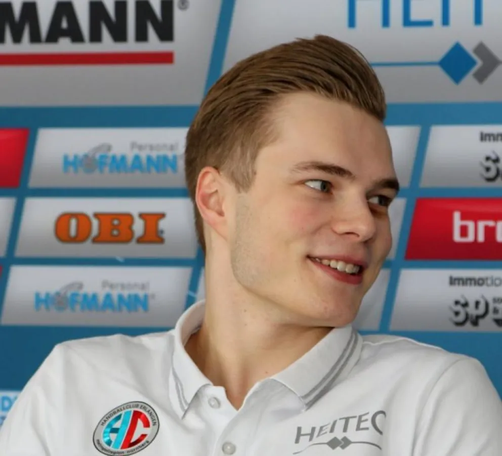 (Foto: HJKrieg, Erlangen): Linksaußen Christopher Bissel bleibt weitere zwei Jahre beim HC Erlangen