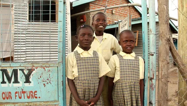 Engagierter Kölner bei den Little Stars in Kenia Bild: Engagierter Kölner bei den Little Stars in Kenia
