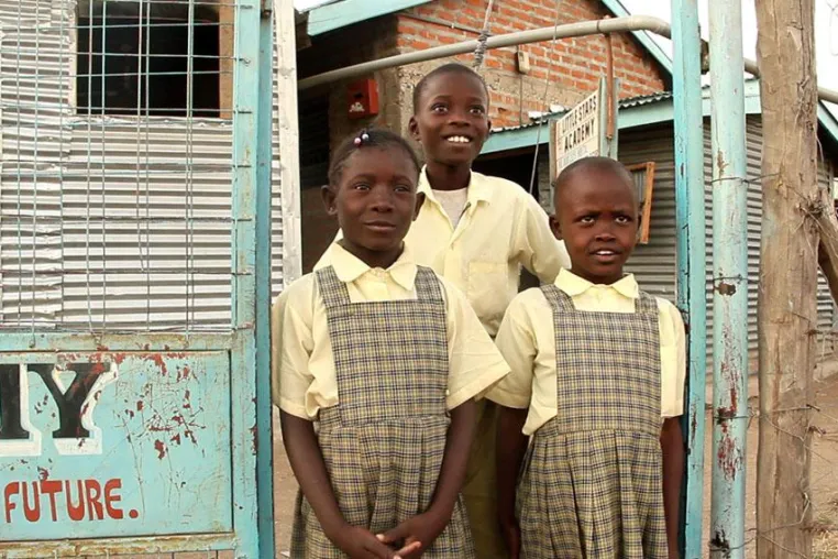 Bild: Engagierter Kölner bei den Little Stars in Kenia
