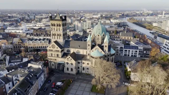 Bild: Heine & Hecker Immobilien Inh. Corvin Hecker e. K. - Ihr Immobilienmakler in Neuss & Düsseldorf