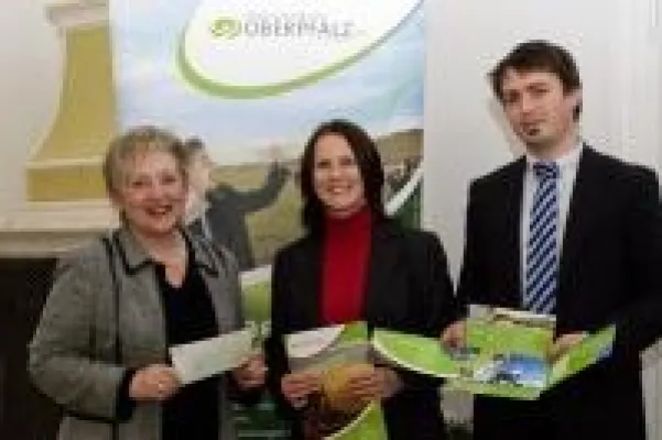 Bild: Regionalmarketing Oberpfalz begrüßt 250. Mitglied - Carpe verba! trainiert Firmen im Bereich Kommunikation