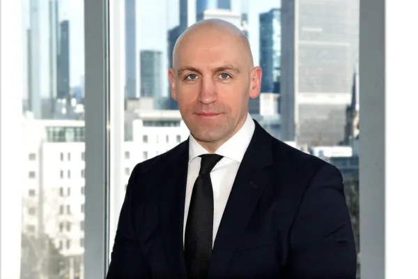 Bild: Ronny Kazyska als Sachverständiger für Immobilienbewertung rezertifiziert