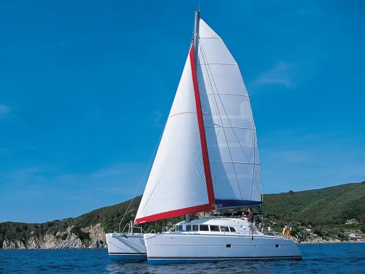 Bild: Bis zu 40% Zuschuss für Flugtickets für Yachtcharter Kroatien, Spanien und Türkei