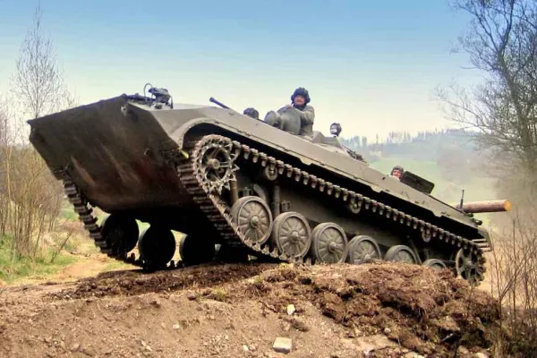 Bild: Raus aus der Routine, rein in den Panzer - das Abenteuer für echte Männer
