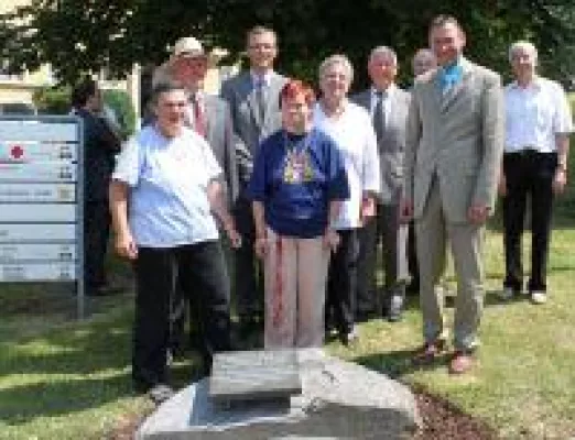 "Liebenauer Stolperstein" gegen das Vergessen gesetzt Bild: "Liebenauer Stolperstein" gegen das Vergessen gesetzt