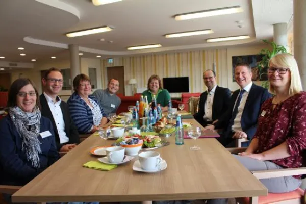 Bild: Besuch der Landtagsabgeordneten Martina Braun bei den Zieglerschen