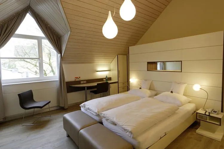 Bild: frolexus_Bettsysteme sorgen für Schlafkomfort im Flussbett Hotel
