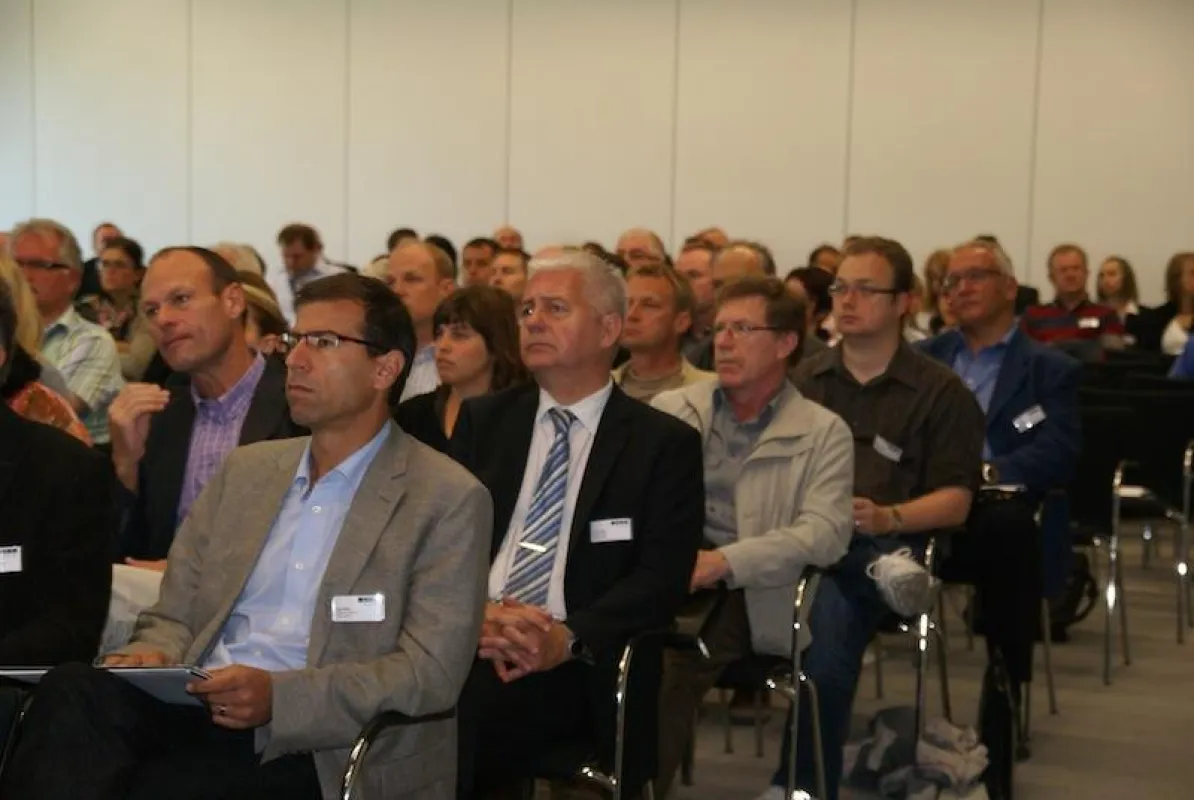 Schweizer Verwaltungsspezialisten informieren sich in St. Gallen zum Ulmer ServiceCenter Neue Mitte