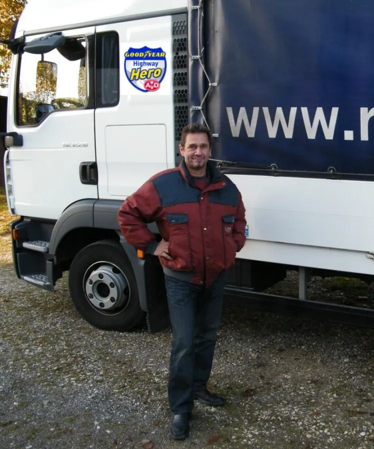 Walter Stütz rettete einer 86-Jährigen das Leben und ist dafür zum Highway Hero Oktober gekürt worden.