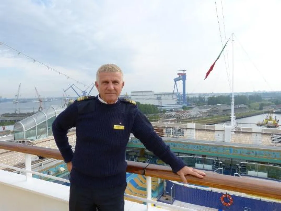 Alfredo Romeo, Kapitän der Costa Fortuna